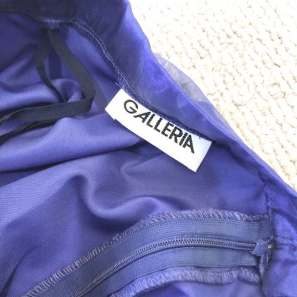 LIKE NEW Prom Dress (two piece set) - Picture 8 of 16